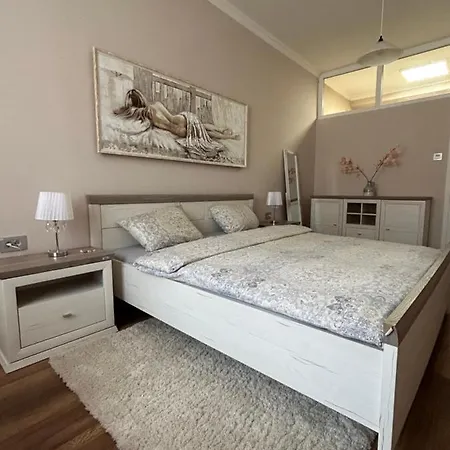 Апартаменты Teodora *